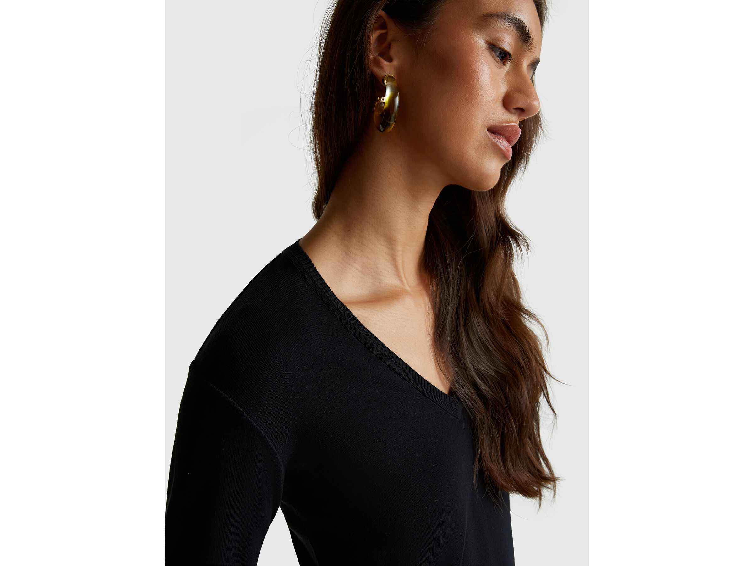 V NECK SWEATER L/S Women image number 4